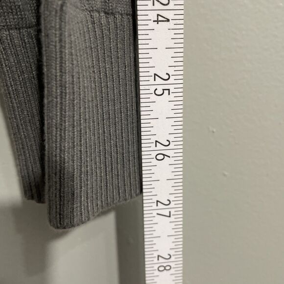 GAP Men’s Large Gray Striped Lightweight Sweater NWT Casual Comfy Layering - Picture 5 of 10